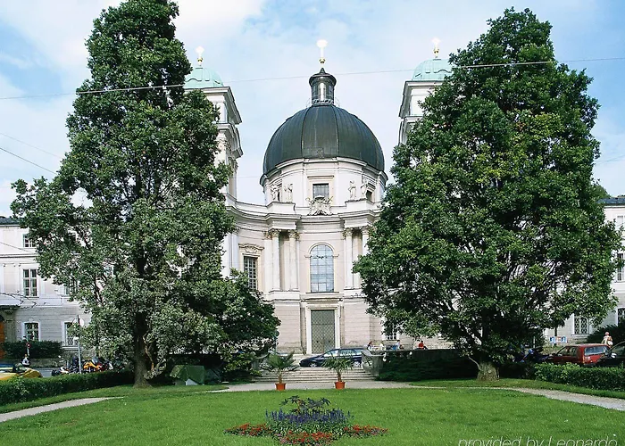 Hotel Salzburg-nord 3*